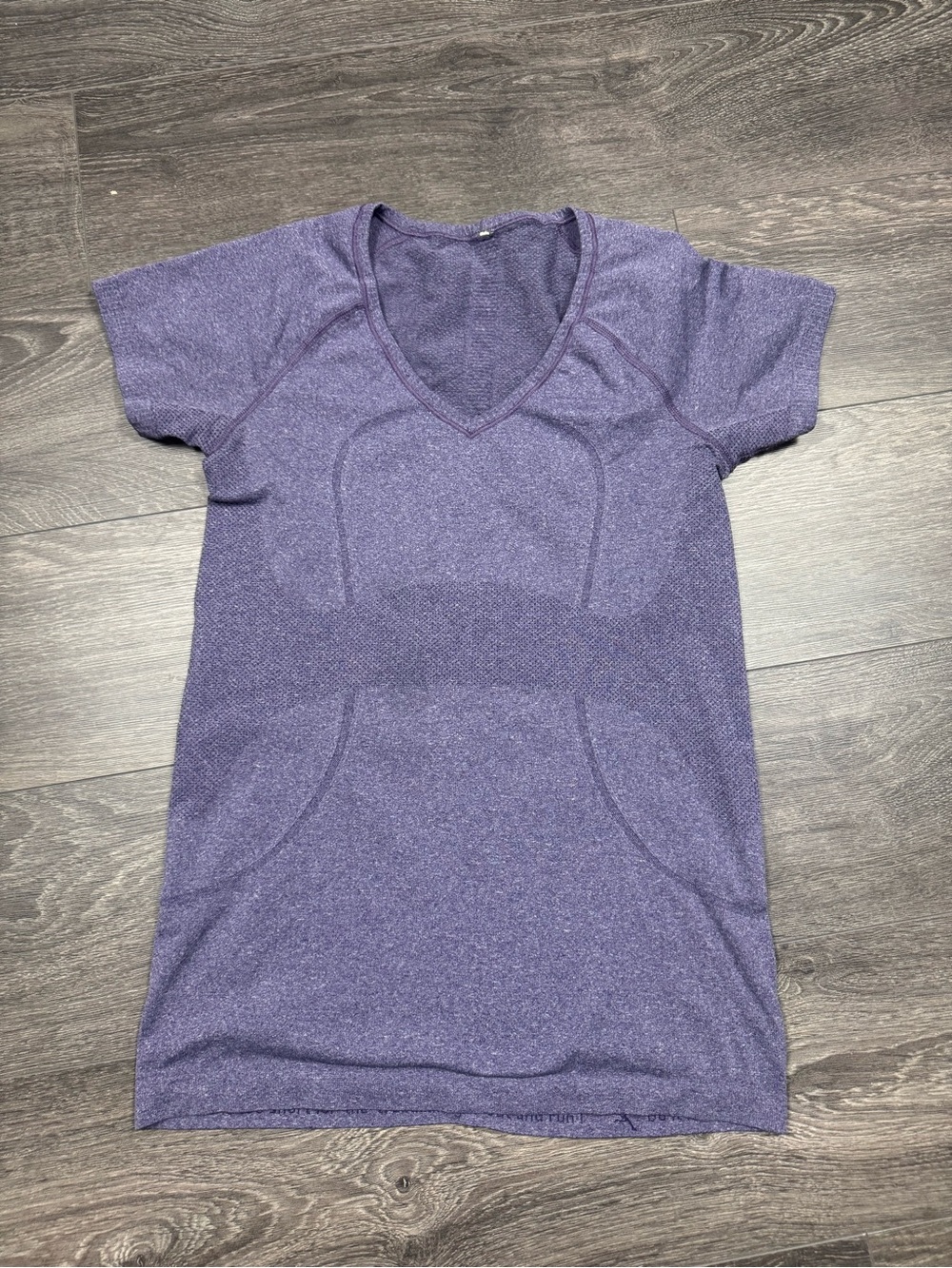 Lululemon 7/8 Mesh Leggings Size 6 & Lavender Top Approx. Size 6 Bundle